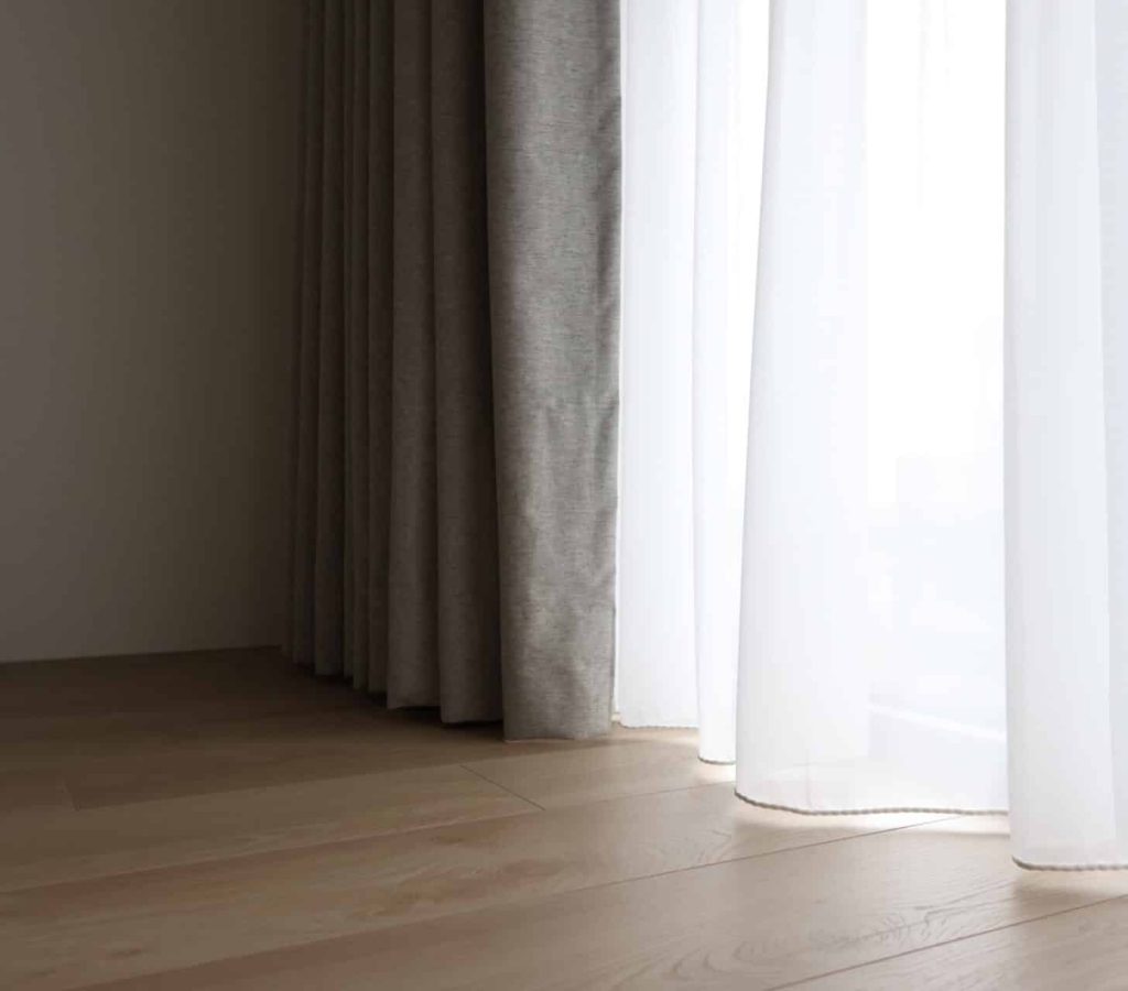 全遮光布簾與紗簾