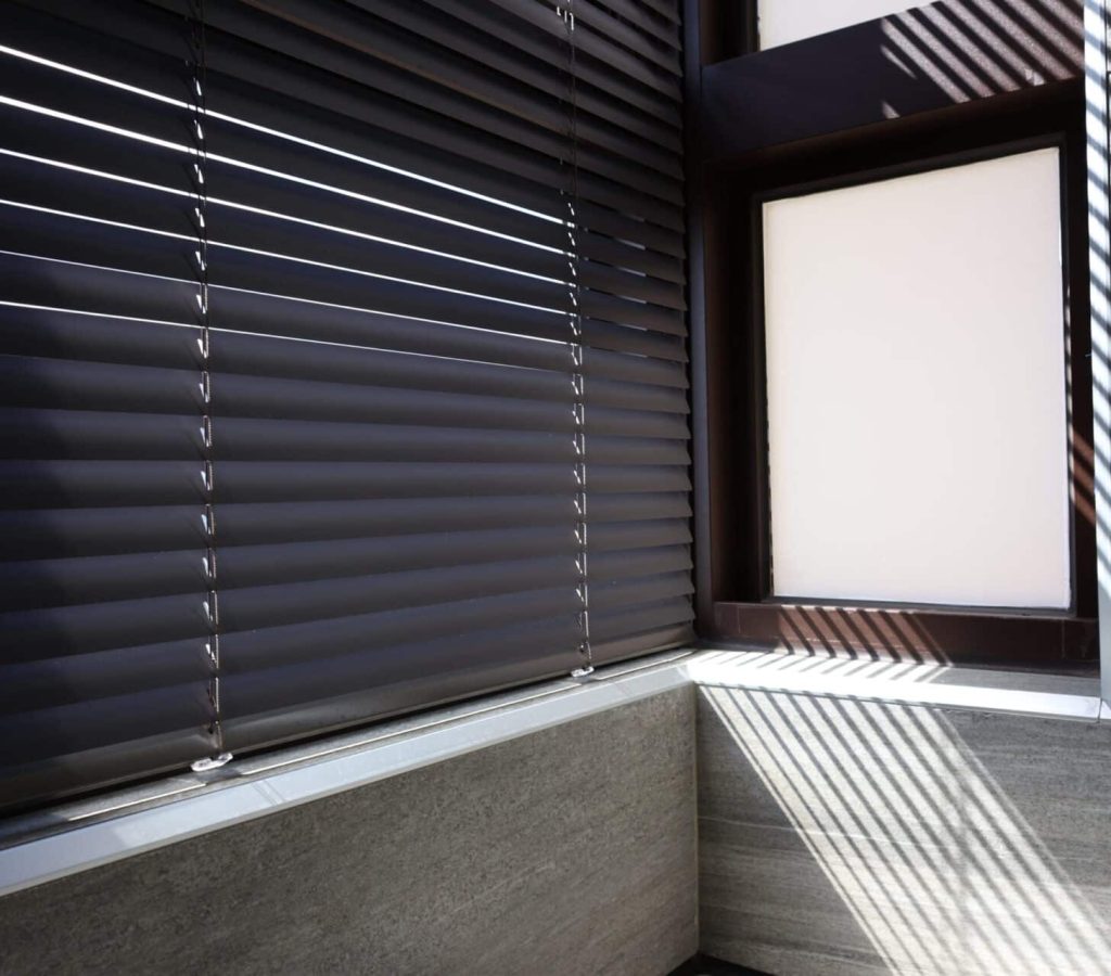 25mm浴室用鋁百葉